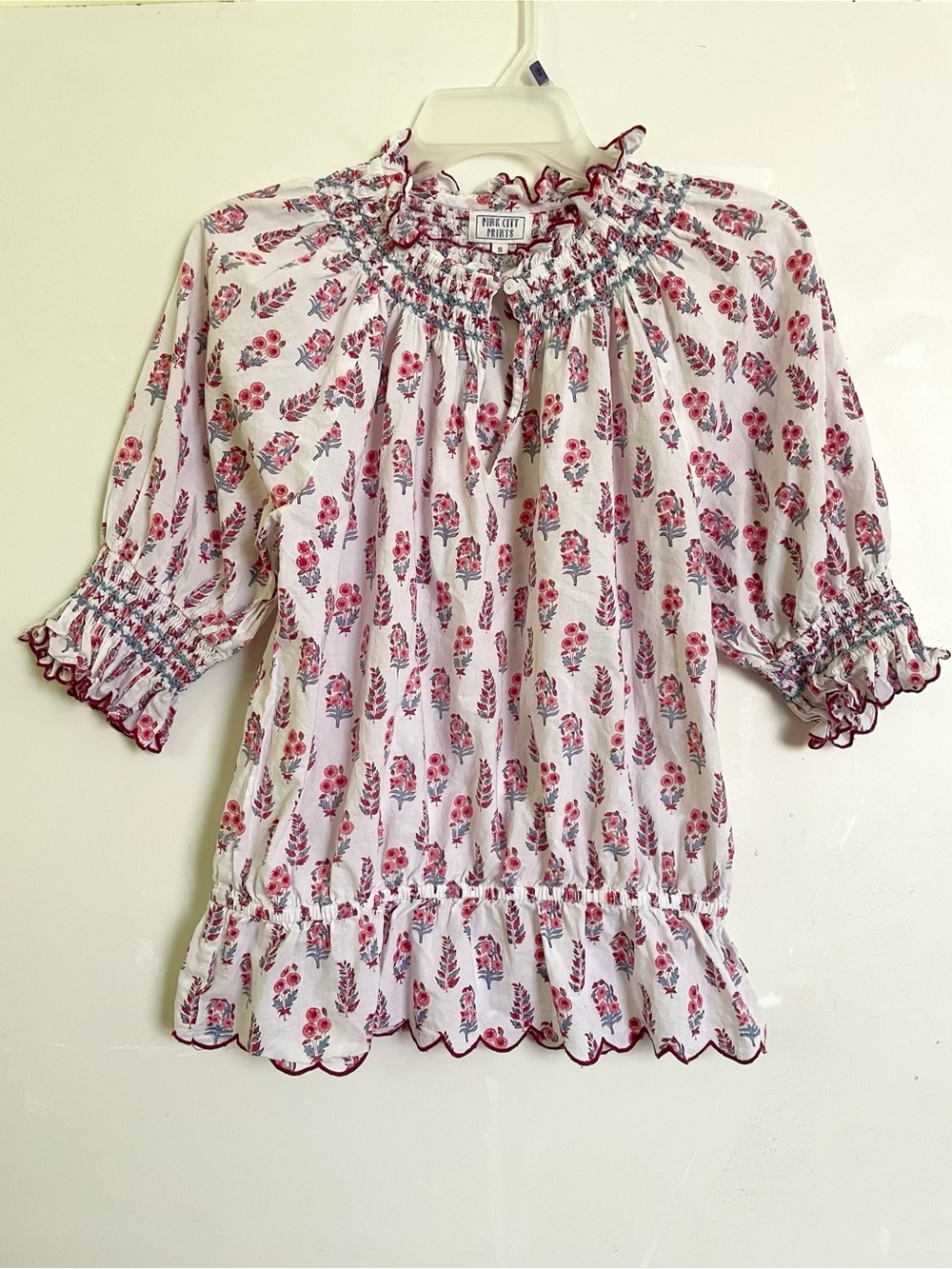 Tuckernuck Pink City Prints Pink Floral Blouse Size S Smocked Shirt